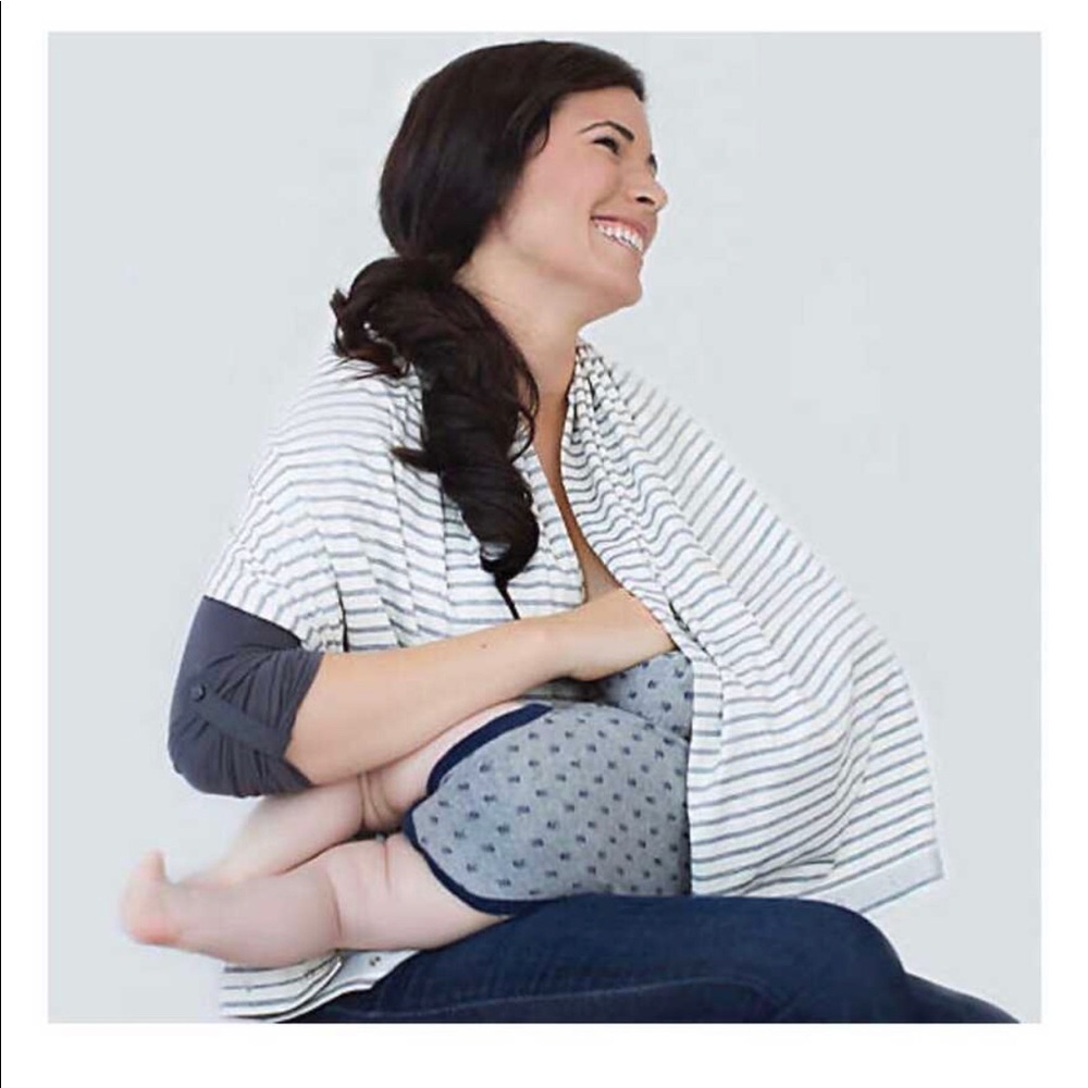 NüRoo Breastfeeding Cover-up Scarf in Grey/White